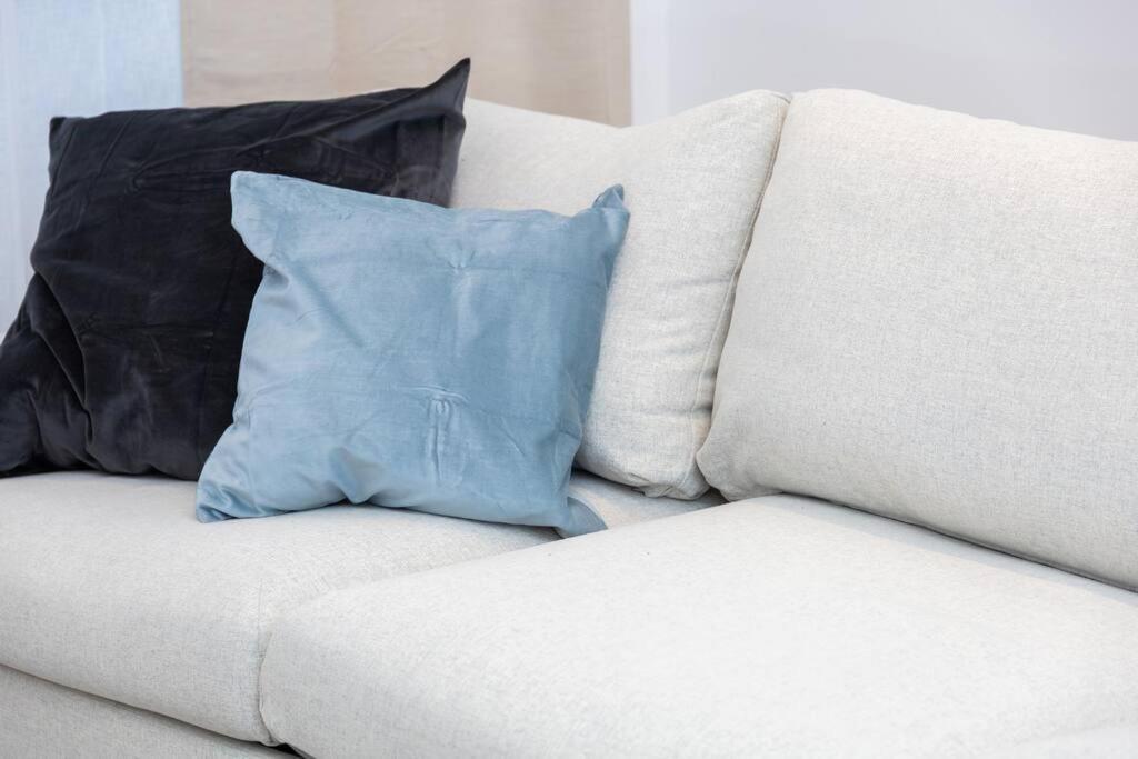 וינה Orestaliving - Spacious 2Br On The Danube Canal מראה חיצוני תמונה